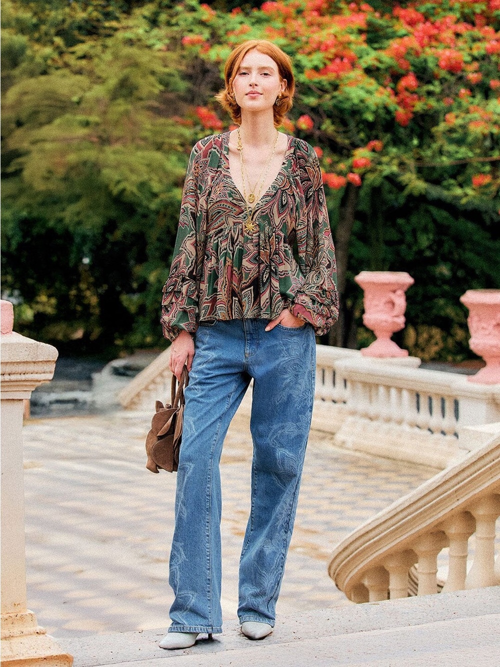 FARM Rio Tapestry Flowers Ruffled Blouse - Picture 2 of 5